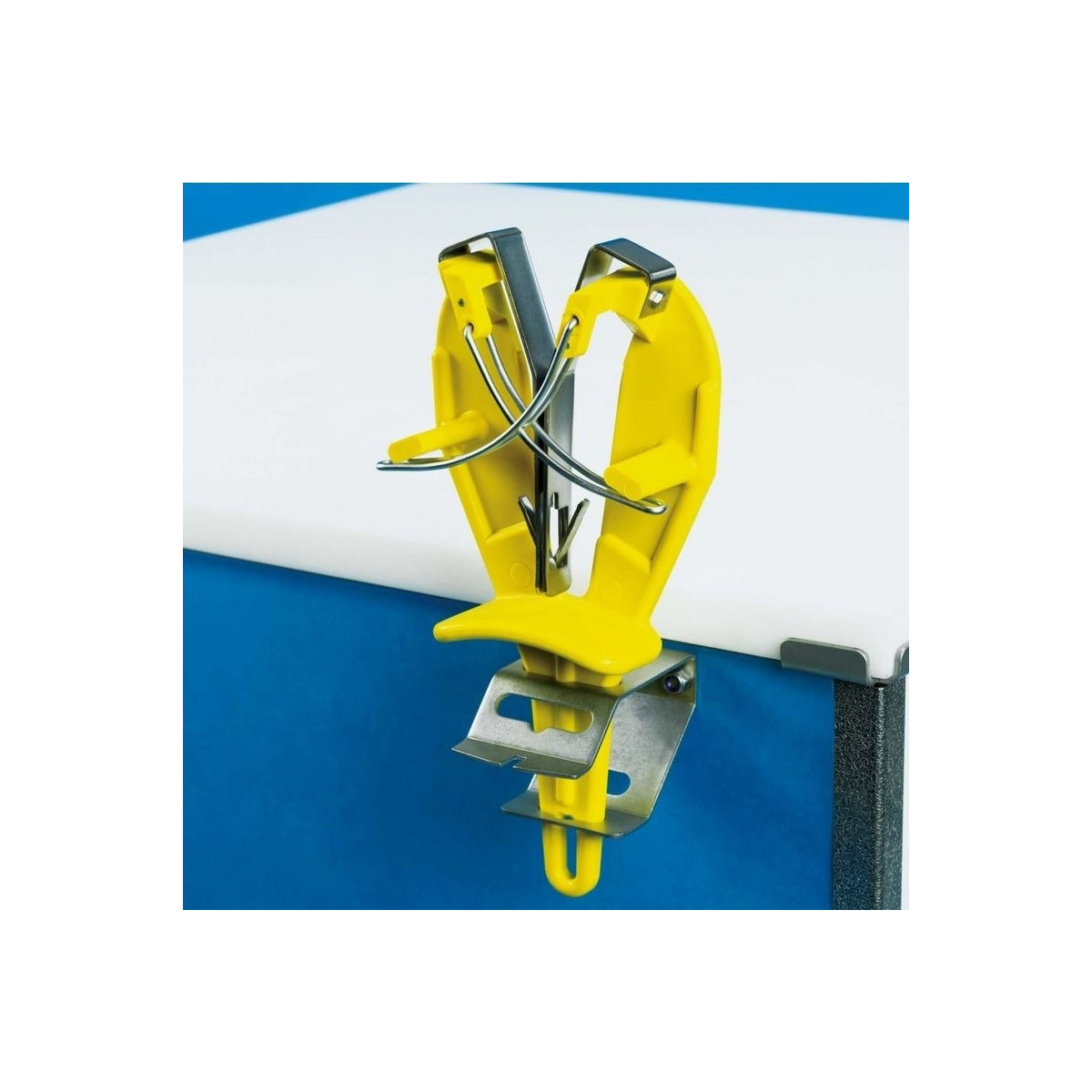 Insigne Boutonnière Bouchers Charcutiers – Scie, Fusil, Couteau – XIXe